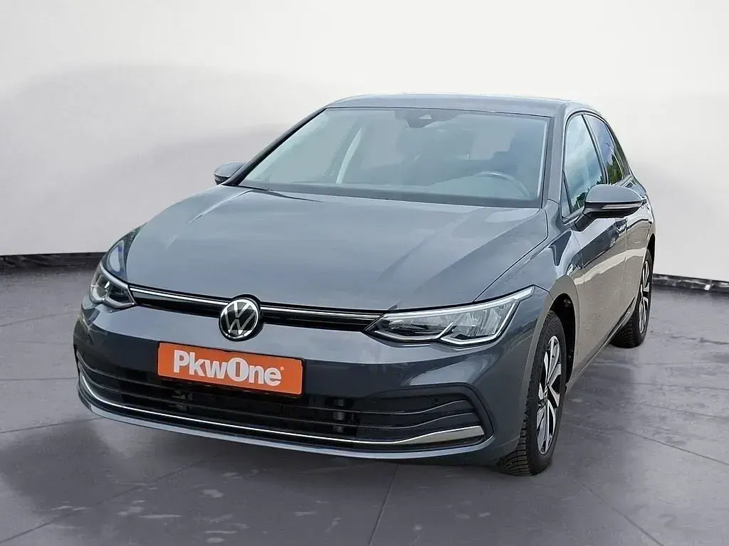Gebraucht VW Golf VIII Life 110 PS (80 kW) 2023 Limousine