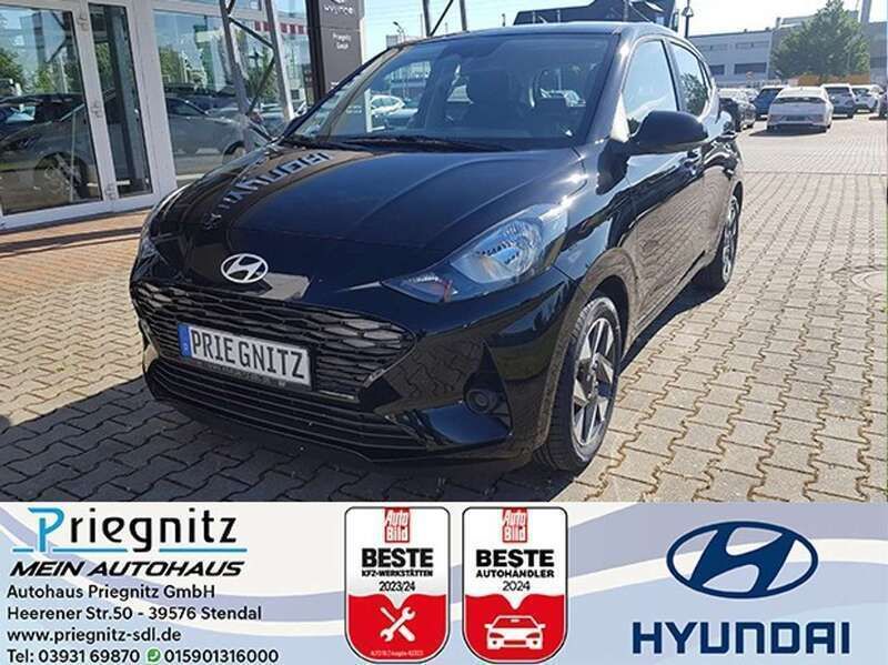 Phantom black Gebraucht 2024 Hyundai i10 Trend Kleinwagen | 17.390 € (Fairer Preis) - Bild 1/4