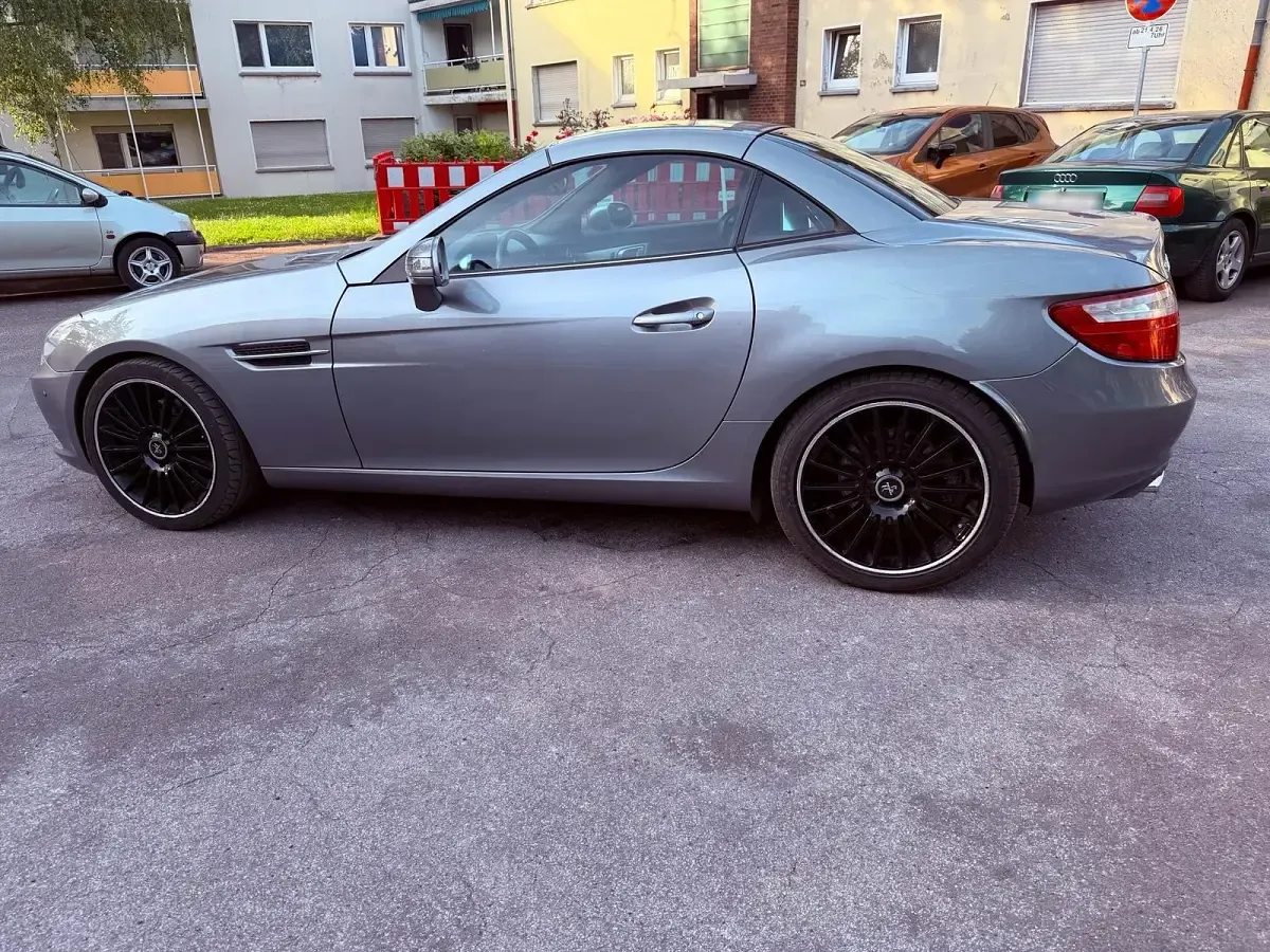 Gebraucht Mercedes SLK250 204 PS (150 kW) 2012 Cabrio