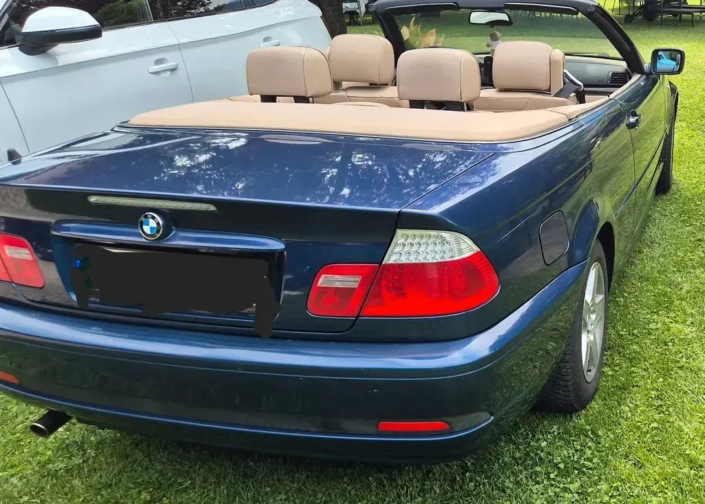Gebraucht BMW 318 Cabriolet 143 PS (105 kW) 2003 Blau Cabrio