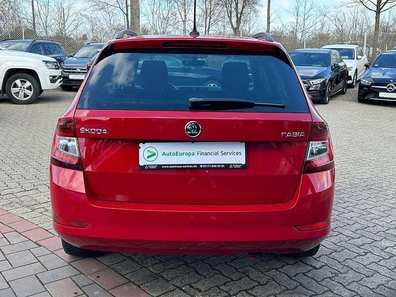Gebraucht Skoda Fabia Soleil 95 PS (69 kW) 2019 Rot Kombi