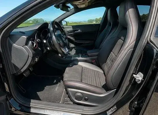 Gebraucht Mercedes CLA250 AMG line 218 PS (160 kW) 2016 Schwarz Coupé