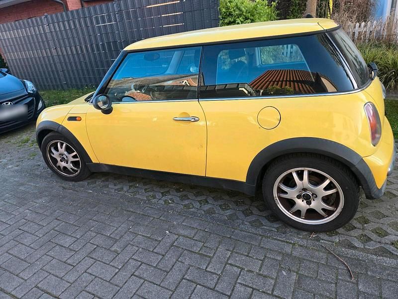 Gebraucht Mini ONE 90 PS (66 kW) 2003 Gelb Kleinwagen