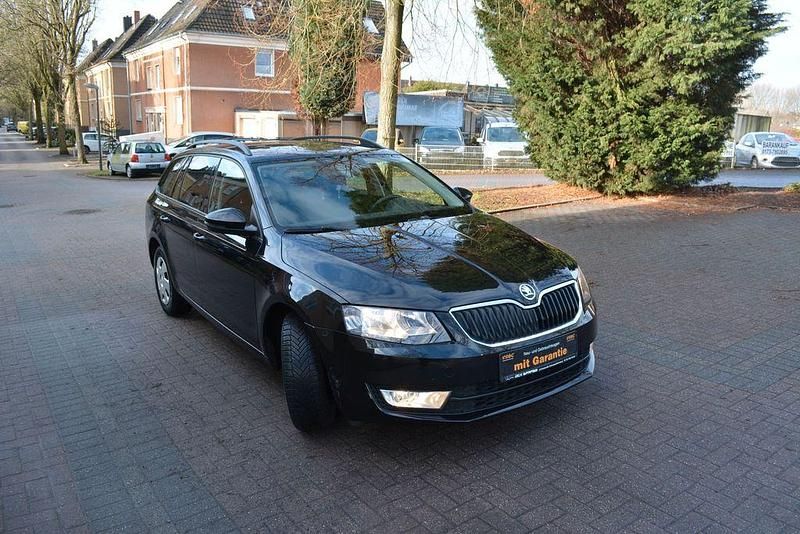 Gebraucht Skoda Octavia Elegance 105 PS (77 kW) 2014 Schwarz Kleinwagen