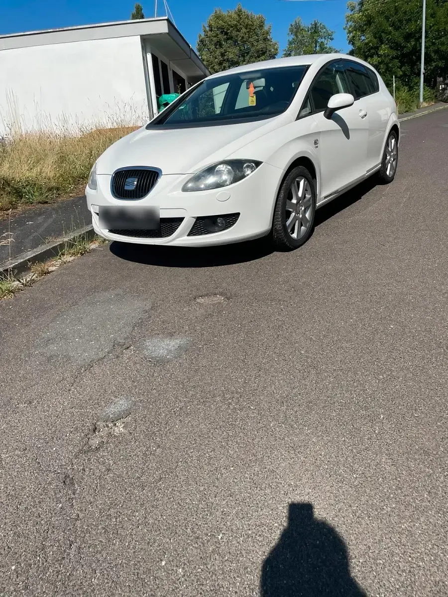 Gebraucht Seat Leon Stylance 125 PS (91 kW) 2009 Weiß Kleinwagen