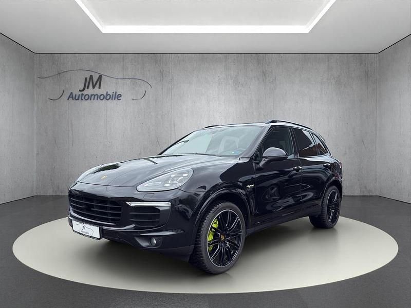 Gebraucht Porsche Cayenne S Chrono 416 PS (305 kW) 2017 Tiefschwarz SUV