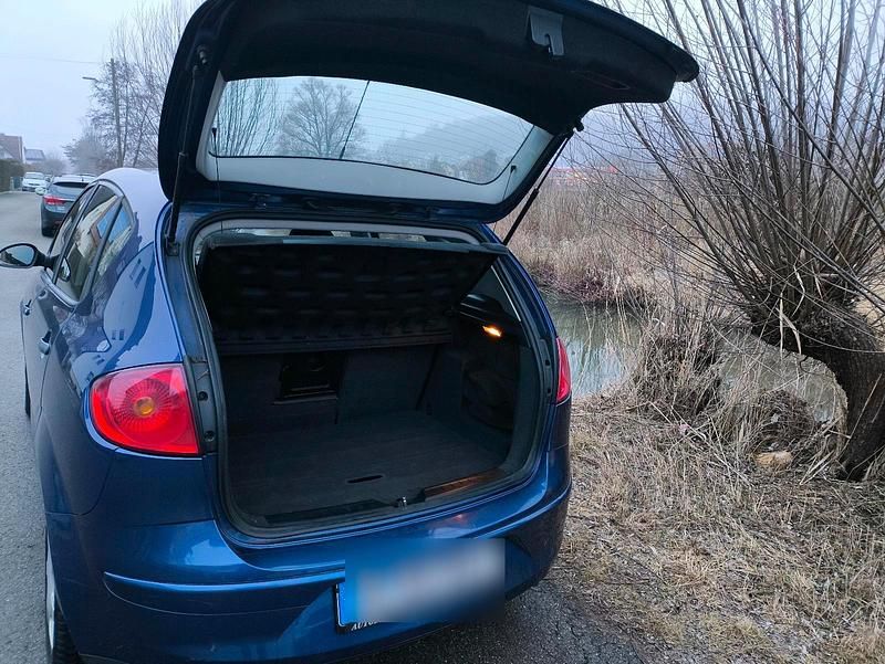 Gebraucht Seat Altea Sport 105 PS (77 kW) 2005 Blau Van / Kleinbus