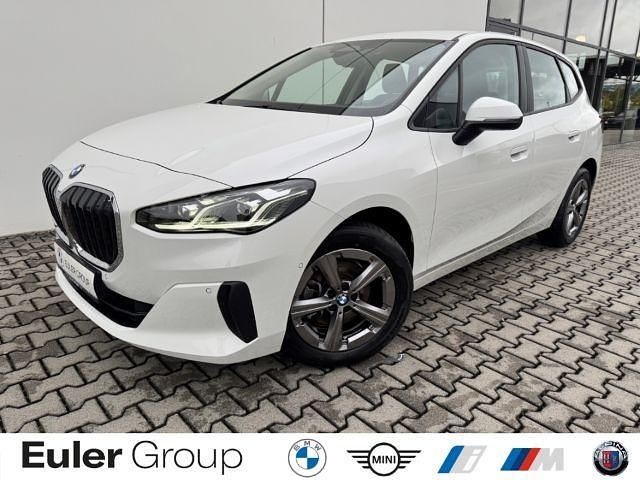 Weiss Gebraucht 2024 BMW 216 Active Tourer Van / Kleinbus | 25.290 € (Superpreis) - Bild 1/4