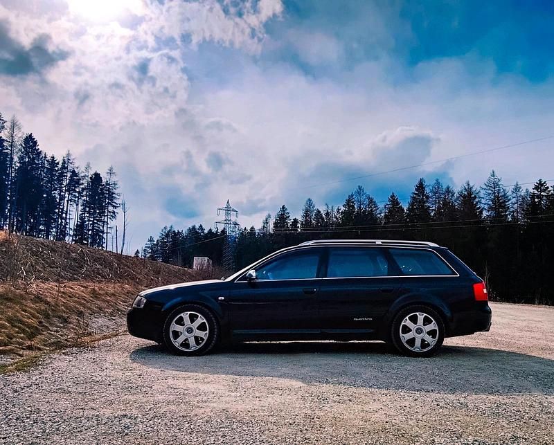Second-hand Audi S6 Design 340 CP (250 kW) 2002 Negru Break