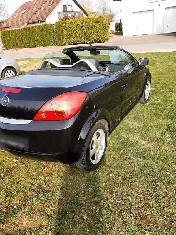 Gebraucht Opel Tigra 90 PS (66 kW) 2005 Schwarz Cabrio