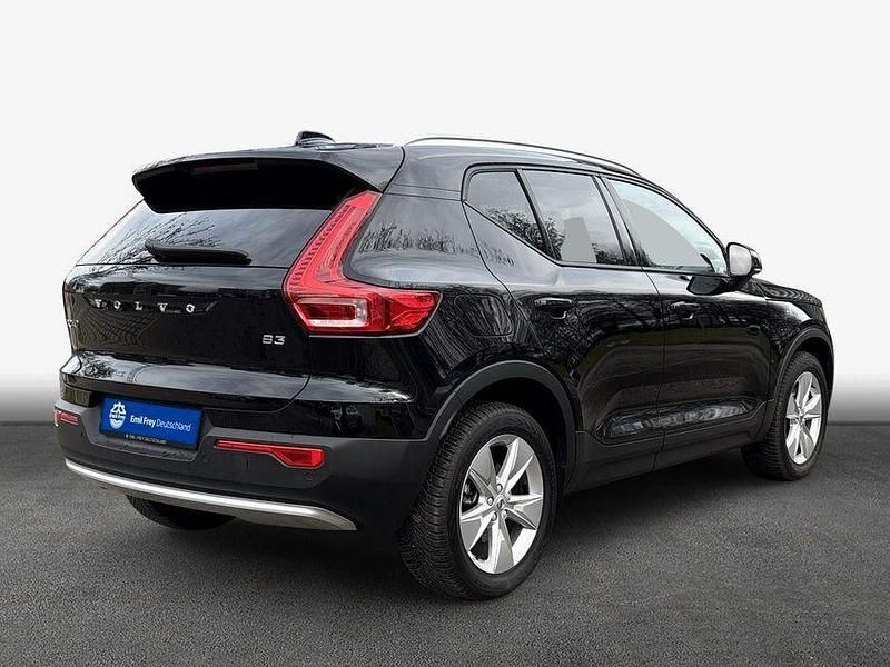 Gebraucht Volvo XC40 Core 163 PS (119 kW) 2024 Onyx black SUV