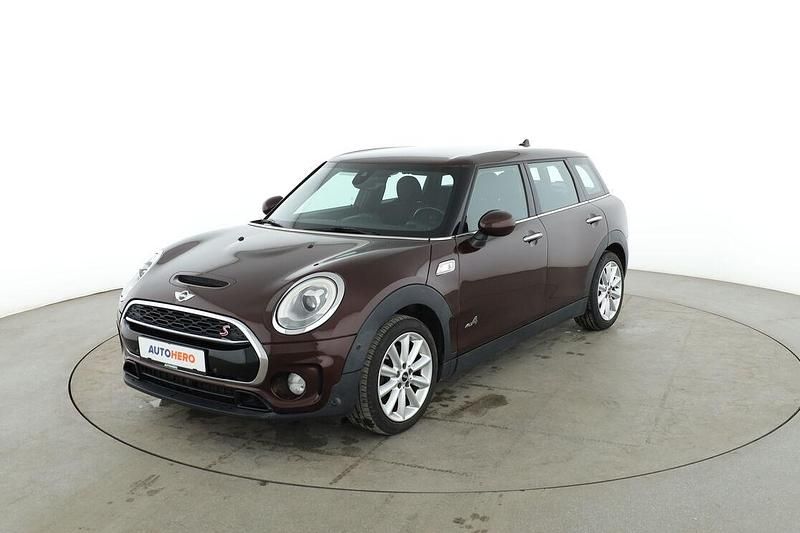 Rot Gebraucht 2017 Mini Cooper S Clubman Kombi | 15.350 € (Fairer Preis) - Bild 1/3