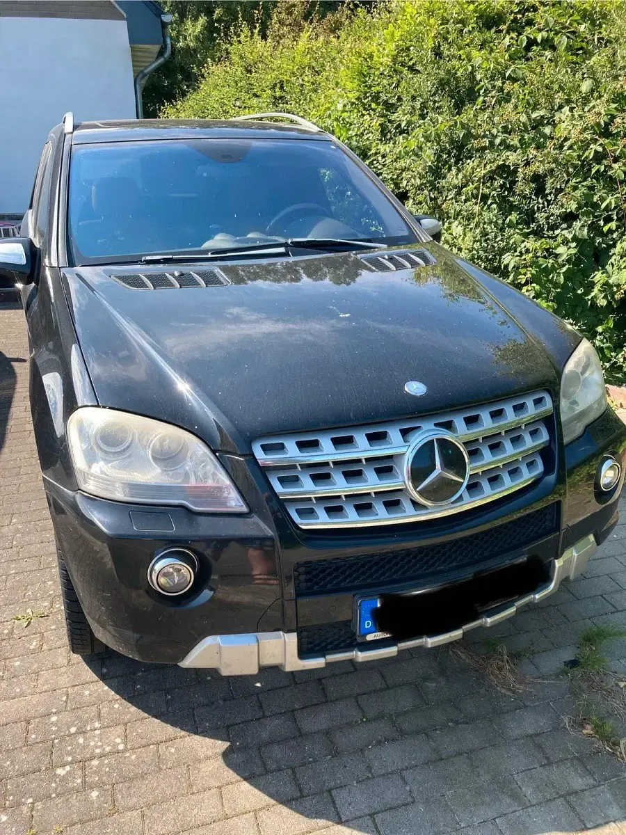 Gebraucht Mercedes ML500 AMG 387 PS (284 kW) 2008 Schwarz SUV