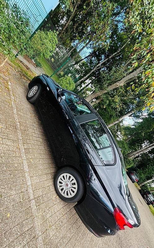 Schwarz Gebraucht 2019 Fiat Tipo Limousine | 8.500 € (Fairer Preis) - Bild 1/4