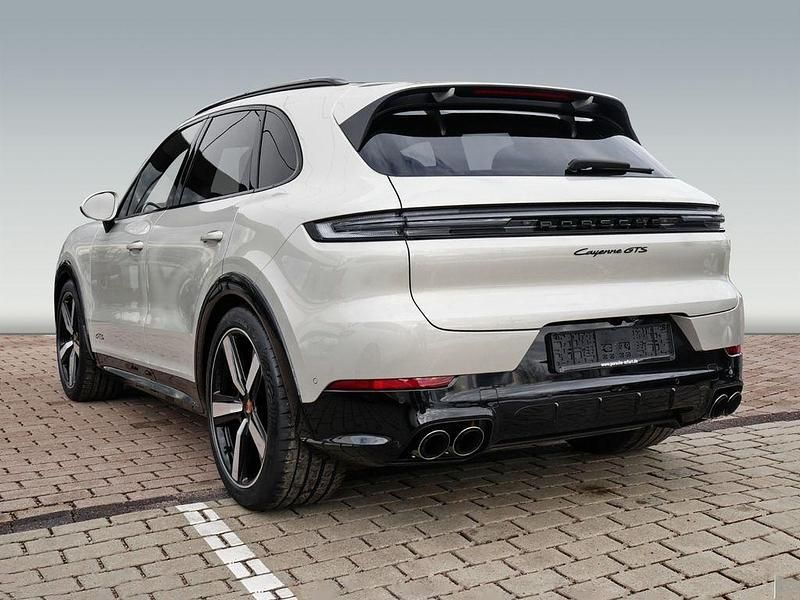 Neu Porsche Cayenne GTS 500 PS (367 kW) 2026 Beige SUV