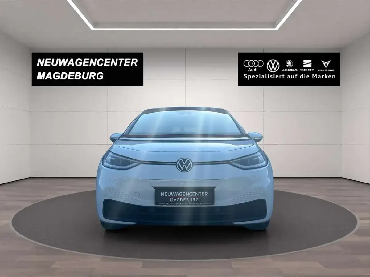 Gebraucht VW ID.3 Pro Performance 150 kW (204 PS) 2021 Weiß Kleinwagen