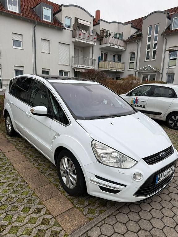 Gebraucht Ford S-MAX Titanium 200 PS (147 kW) 2013 Weiß Van / Kleinbus