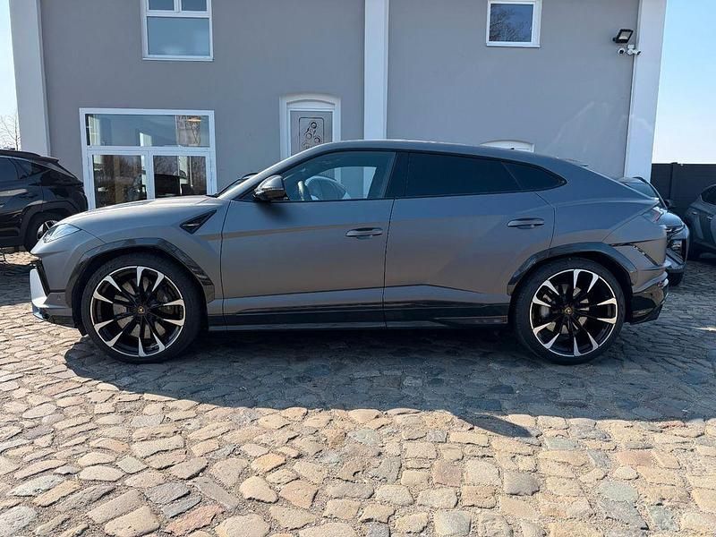 Gebraucht Lamborghini Urus 666 PS (489 kW) 2025 Grau SUV