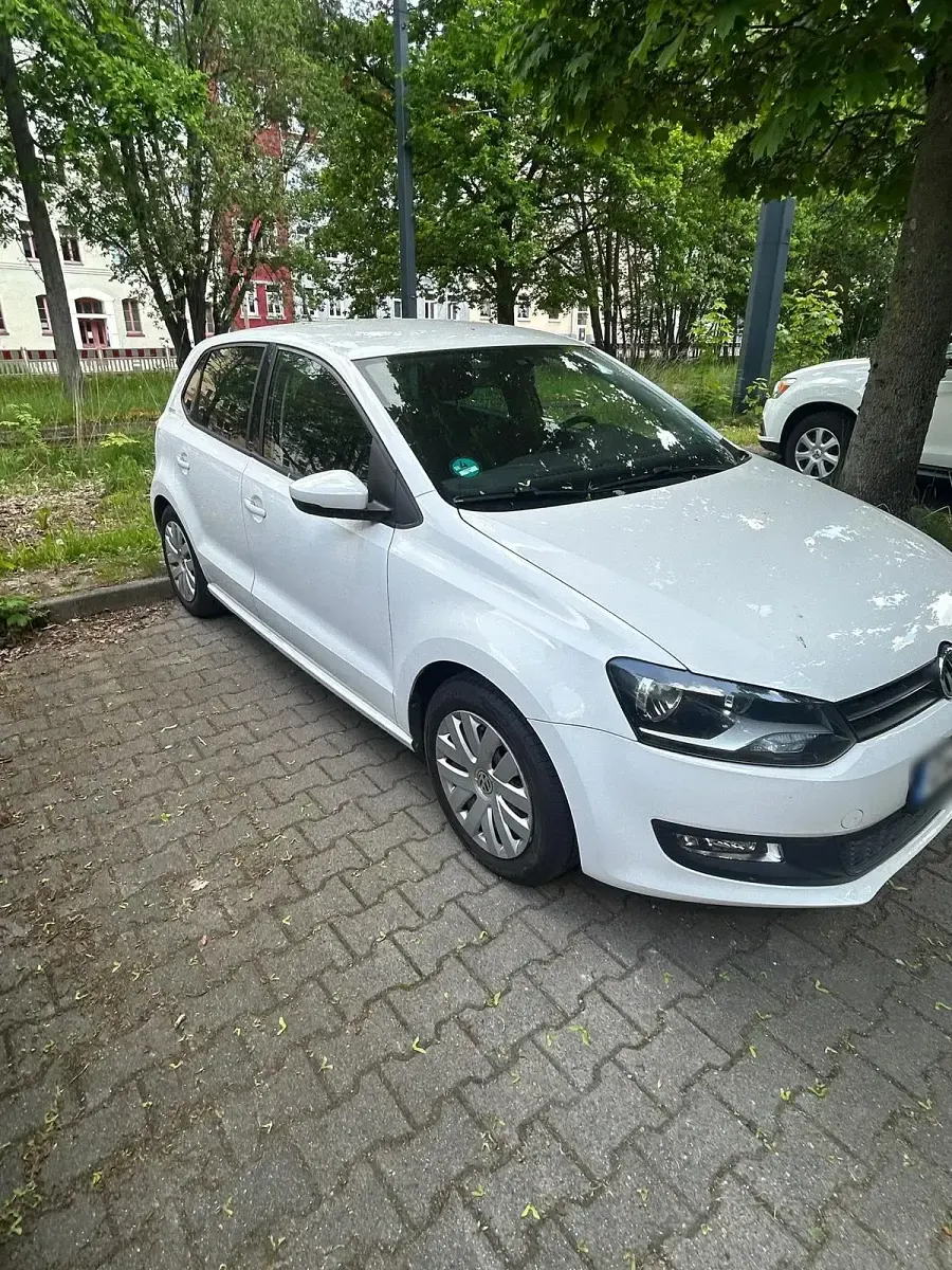 Gebraucht VW Polo 90 PS (66 kW) 2011 Blau Kleinwagen