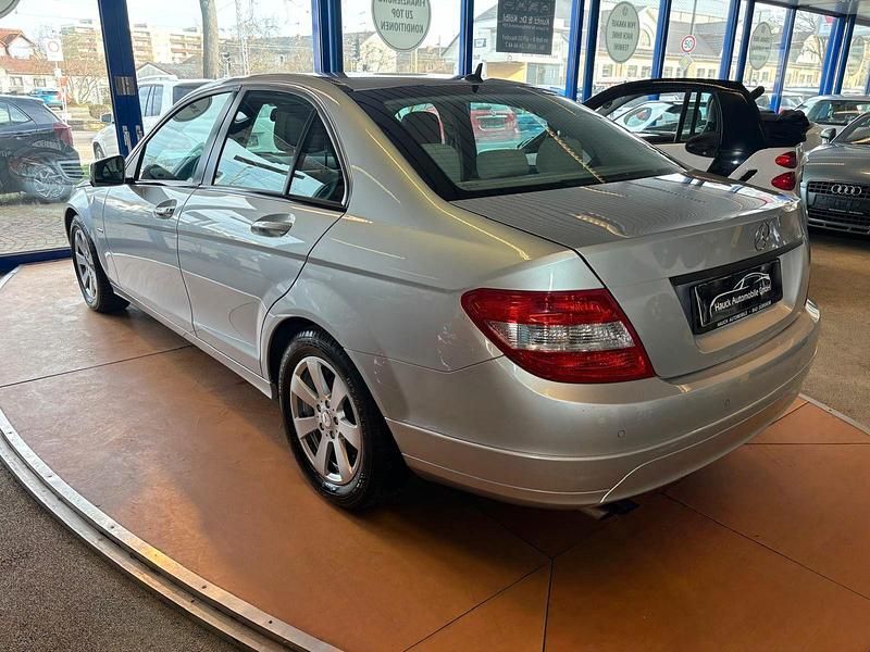Gebraucht Mercedes C180 156 PS (114 kW) 2010 Grau Limousine