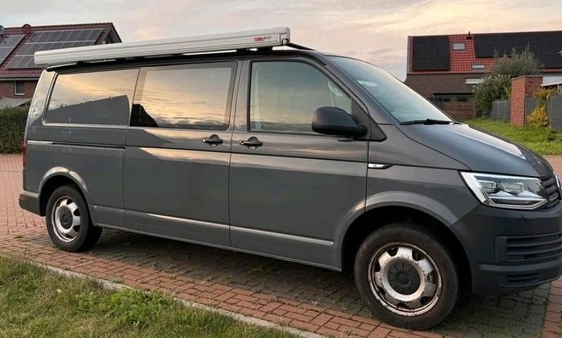 Grau Gebraucht 2016 VW T6 Van | 22.999 € - Bild 1/4