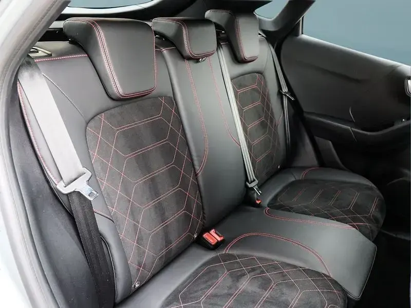 Gebraucht Ford Puma ST-Line X 155 PS (114 kW) 2025 Silber SUV
