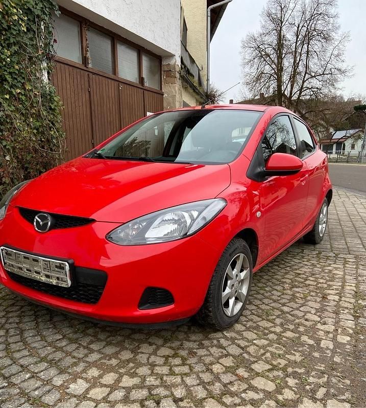 Rot Gebraucht 2008 Mazda 2 Limousine | 2.250 € (Guter Preis) - Bild 1/4