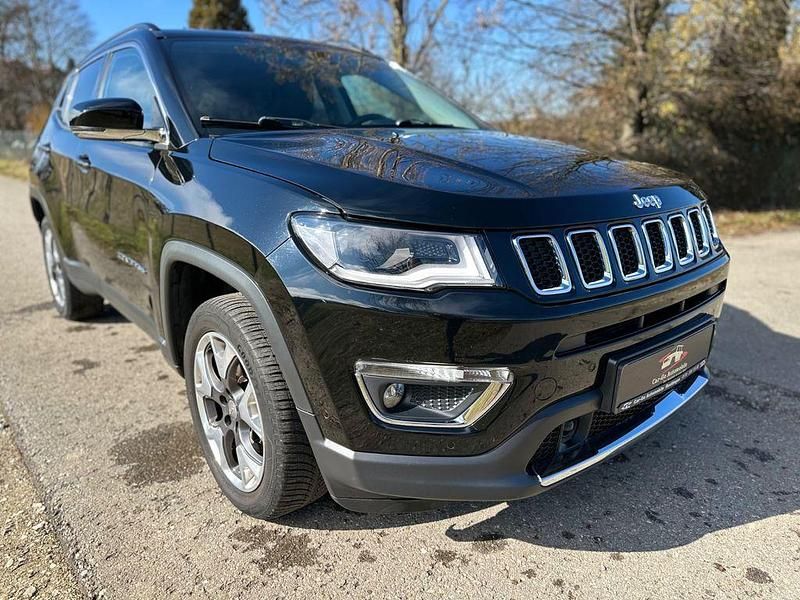 Gebraucht Jeep Compass Limited 170 PS (125 kW) 2018 Schwarz SUV
