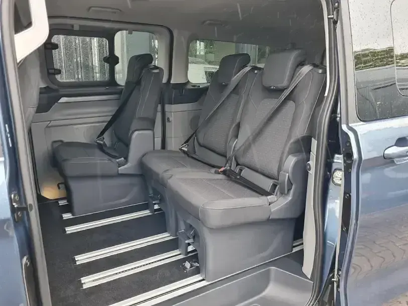 Neu Ford Tourneo Custom 170 PS (125 kW) 2026 Blau Van