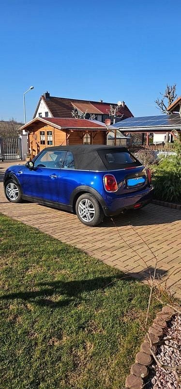 Gebraucht Mini One Cabriolet 102 PS (75 kW) 2018 Blau Cabrio