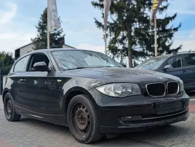 Gebraucht Audi A3 Ambiente 122 PS (89 kW) 2012 Schwarz Kleinwagen