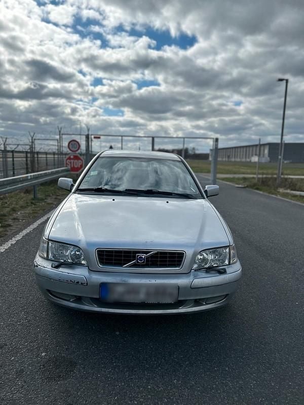 Gebraucht Volvo V40 100 PS (73 kW) 2000 Silber Kombi