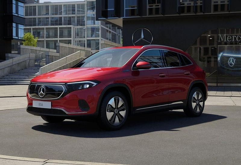 Gebraucht Mercedes EQA250 Progressive 139 kW (190 PS) 2021 Rot SUV