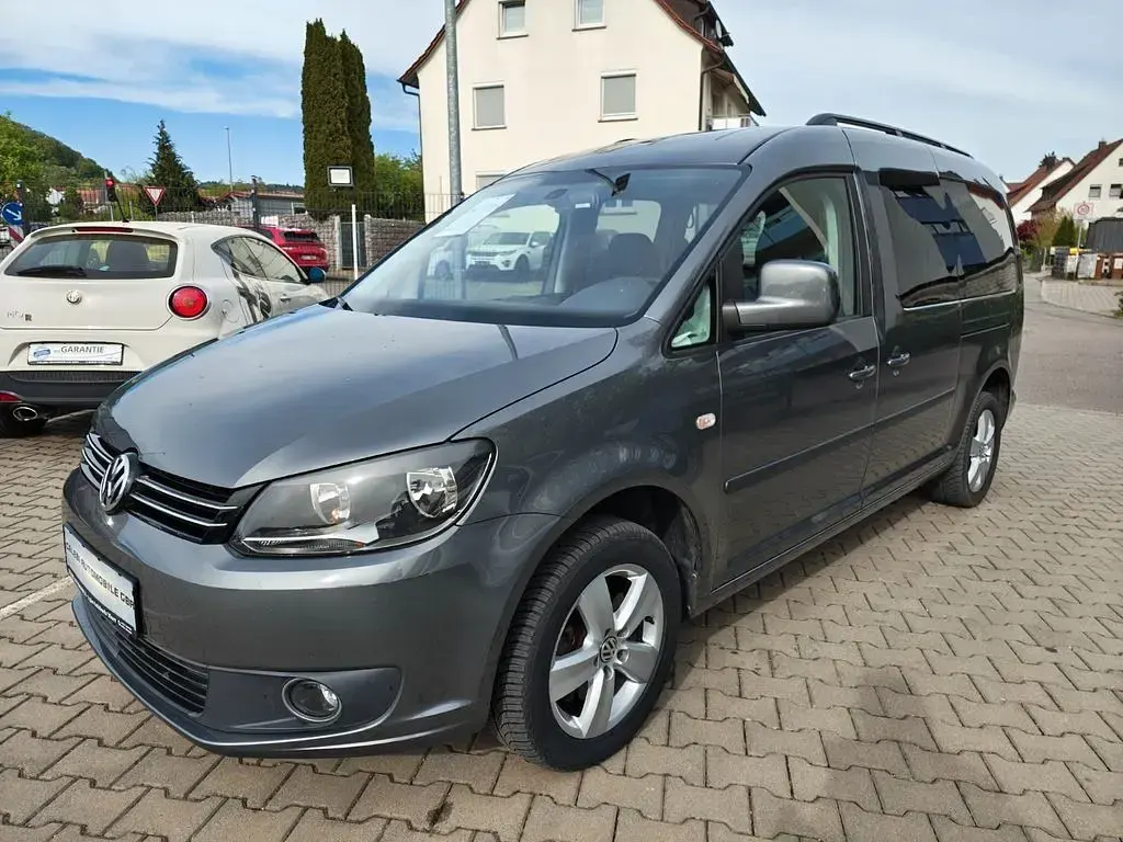 Second-hand VW Caddy Maxi 102 CP (75 kW) 2012 Gri Monovolum