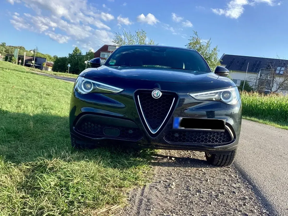 Gebraucht Alfa Romeo Stelvio 200 PS (147 kW) 2018 Schwarz SUV