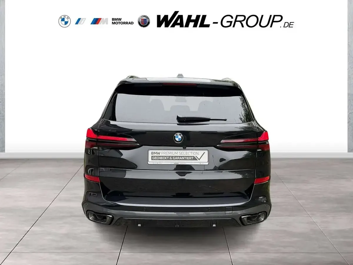 Neu BMW X5 M Sport 298 PS (219 kW) 2026 Saphirschwarz metallic SUV