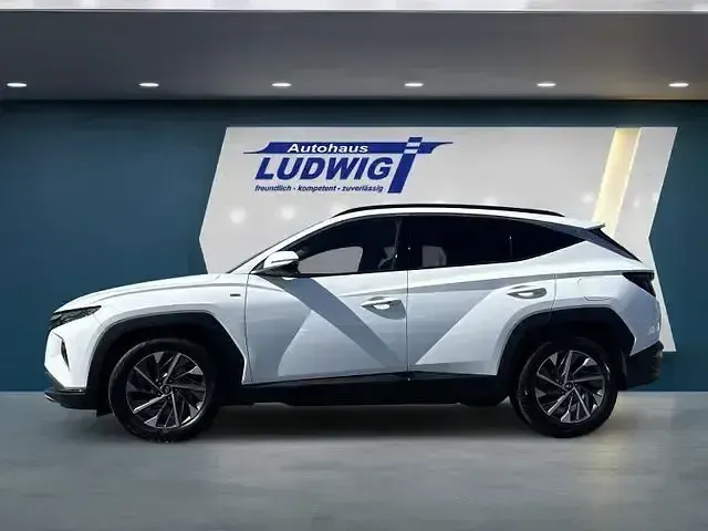 Gebraucht Hyundai Tucson Edition 30+ 150 PS (110 kW) 2023 Weiß SUV