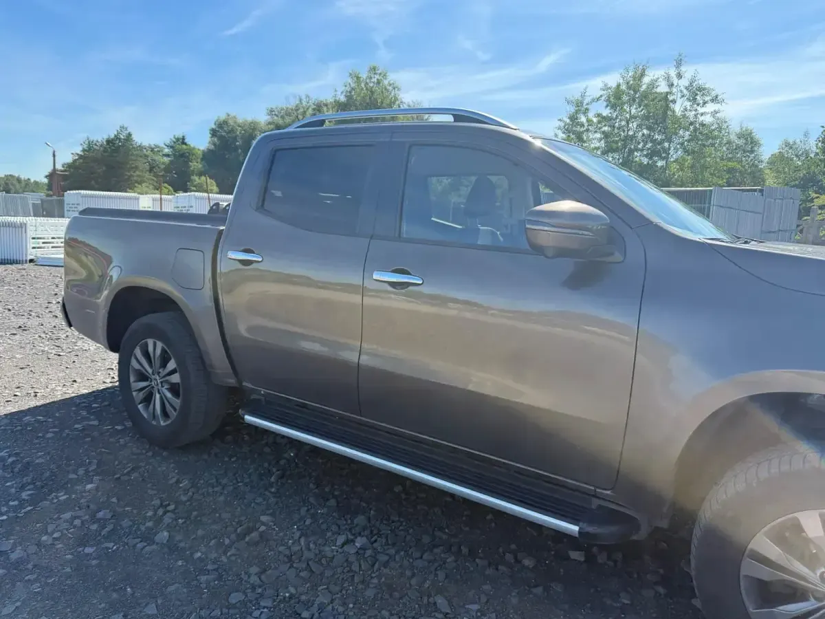 Gebraucht Mercedes X250 190 PS (139 kW) 2018 Braun Pickup