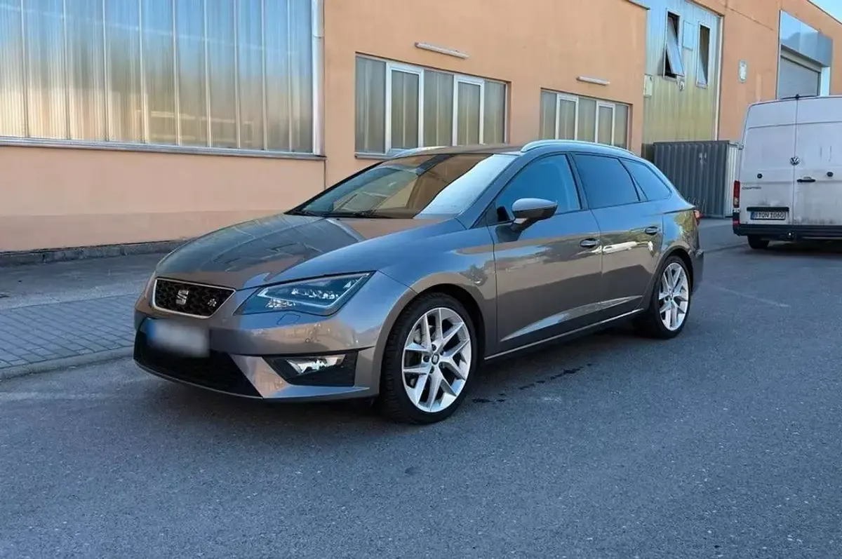 Second-hand Seat Leon ST FR 184 CP (135 kW) 2015 Break