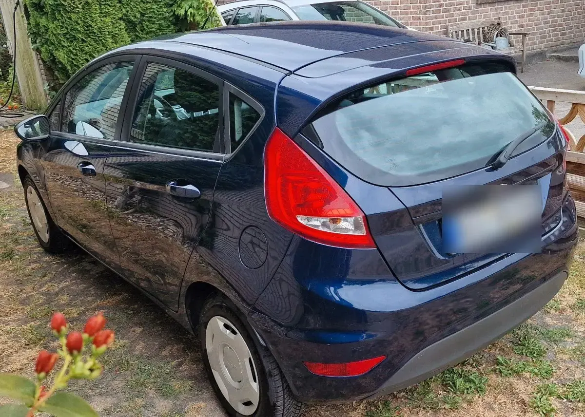 Gebraucht Ford Fiesta 60 PS (44 kW) 2011 Blau Limousine