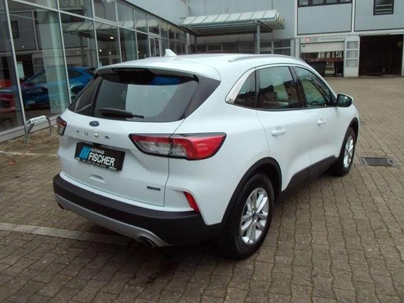 Gebraucht Ford Kuga Titanium 224 PS (164 kW) 2022 Weiss SUV