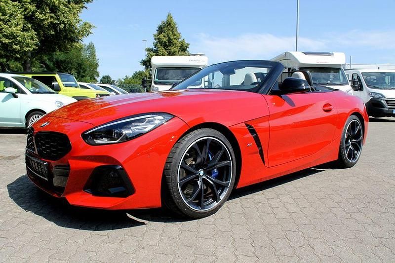Rot Gebraucht 2024 BMW Z4 M Sport Cabrio | 59.490 € (Teuer) - Bild 1/4