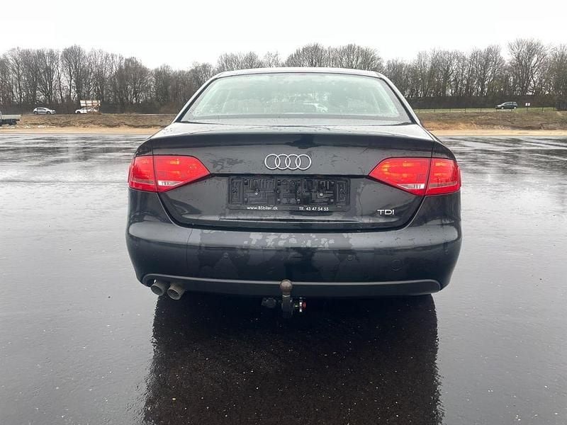 Brugt Audi A4 Attraction 170 HK (125 kW) 2011 Sort Sedan
