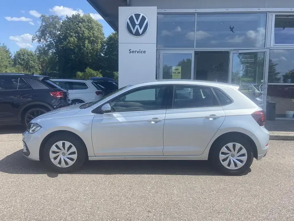 Gebraucht VW Polo Life 80 PS (58 kW) 2023 Silber Kleinwagen