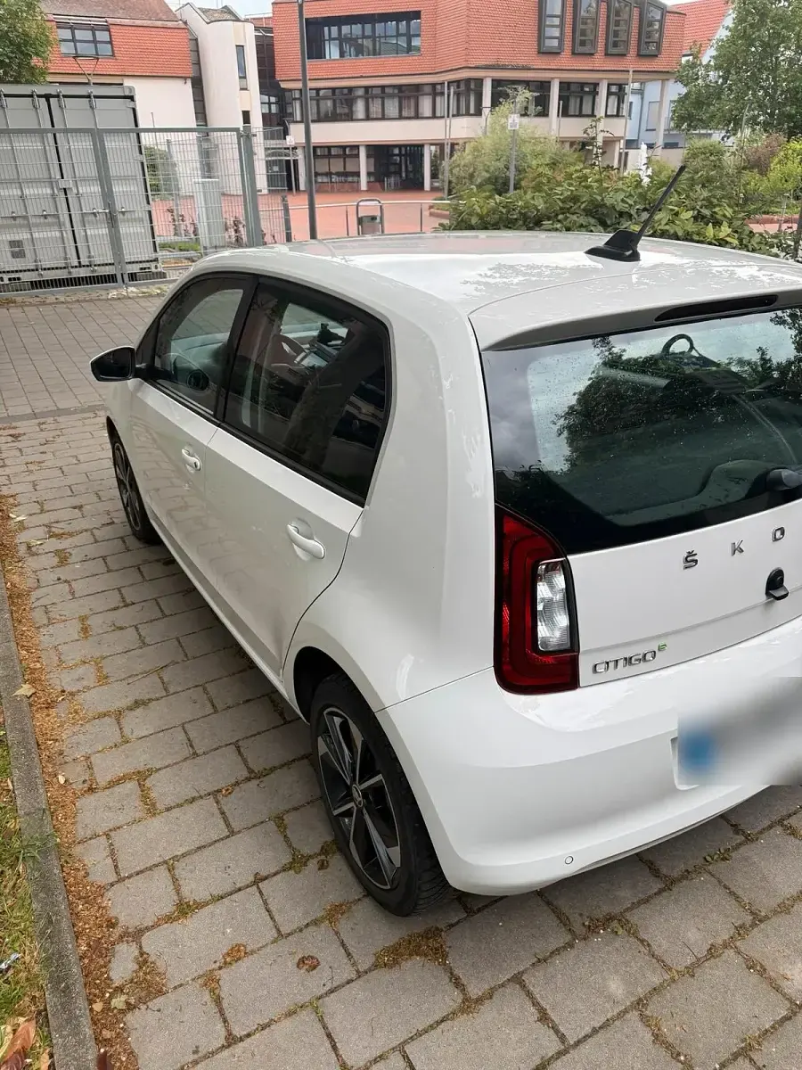 Gebraucht Skoda Citigo-e IV 61 kW (84 PS) 2020 Weiß Kleinwagen