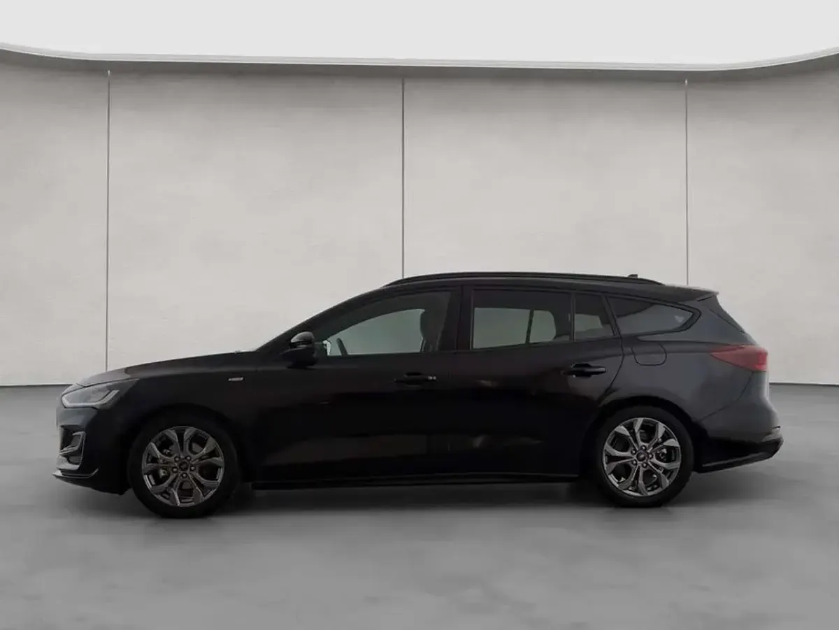 Gebraucht Ford Focus ST-Line X 155 PS (114 kW) 2024 Schwarz Kombi
