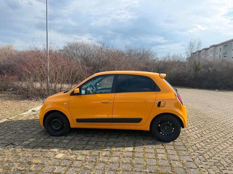 Gebraucht Renault Twingo 65 PS (47 kW) 2019 Gelb Kleinwagen