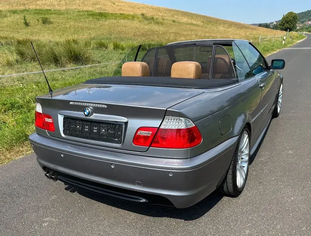 Gebraucht BMW 330 Cabriolet M Sport 231 PS (169 kW) 2004 Grau Cabrio