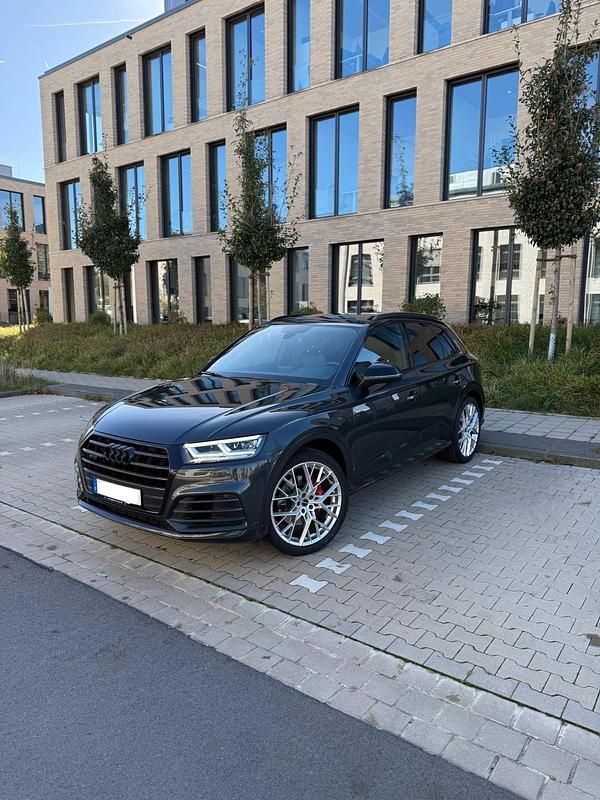 Grau Gebraucht 2018 Audi SQ5 Ambiente SUV | 33.999 € (Guter Preis) - Bild 1/4