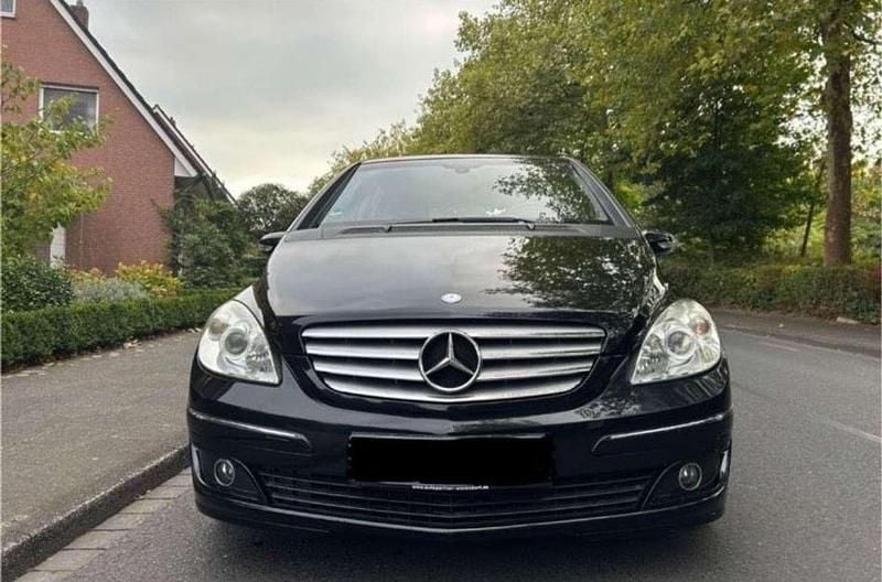 Gebraucht Mercedes B180 109 PS (80 kW) 2006 Schwarz Van / Kleinbus